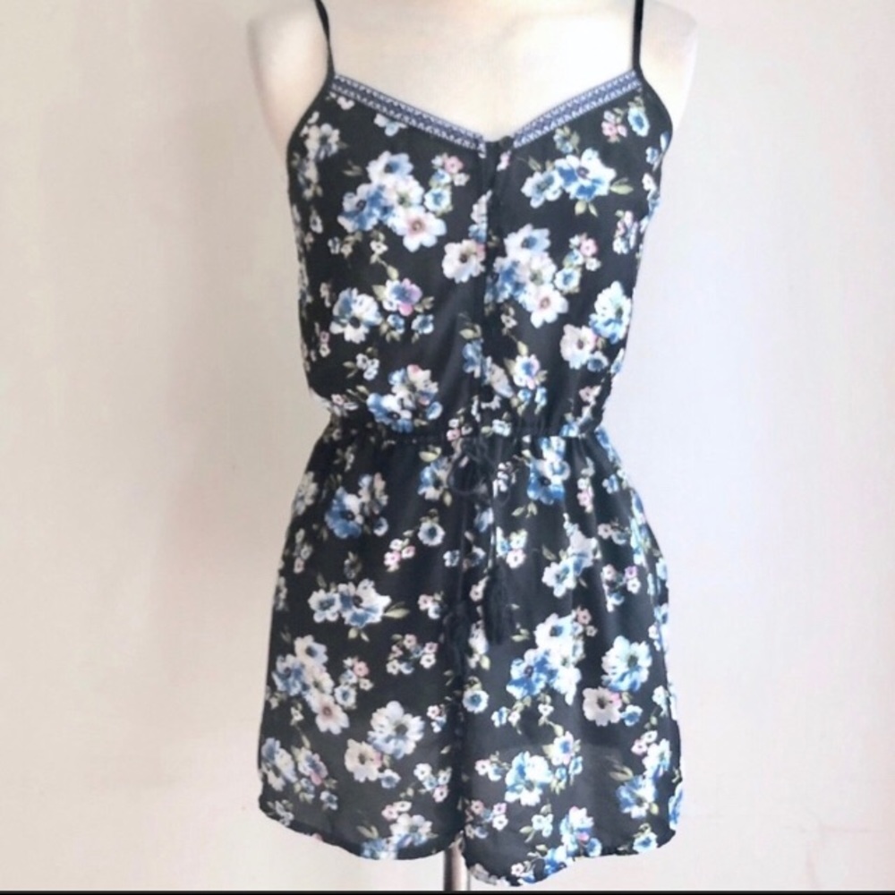 Women’s Floral Sleeveless Romper